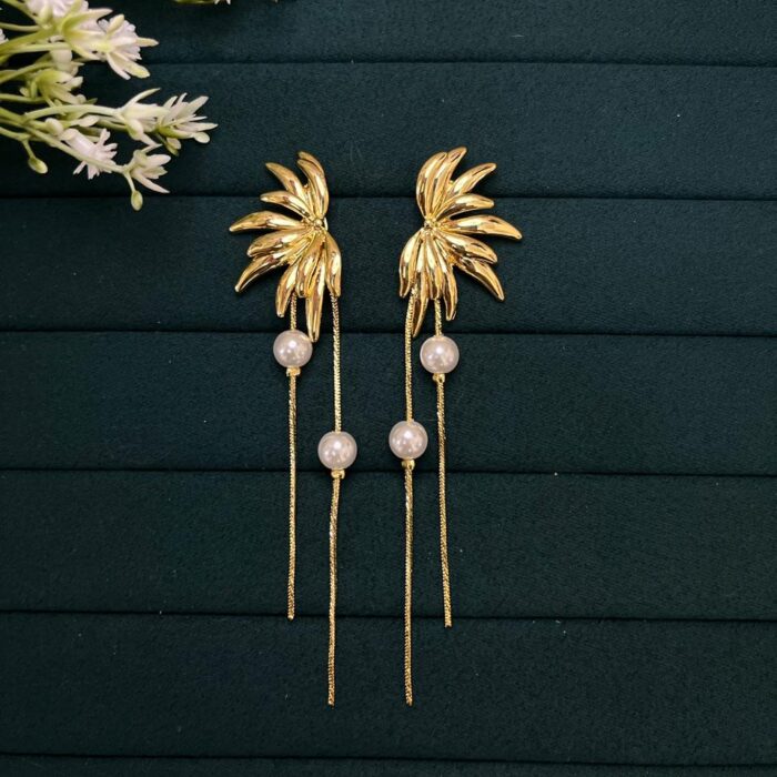 Golden Palm & Pearl Drop earrings