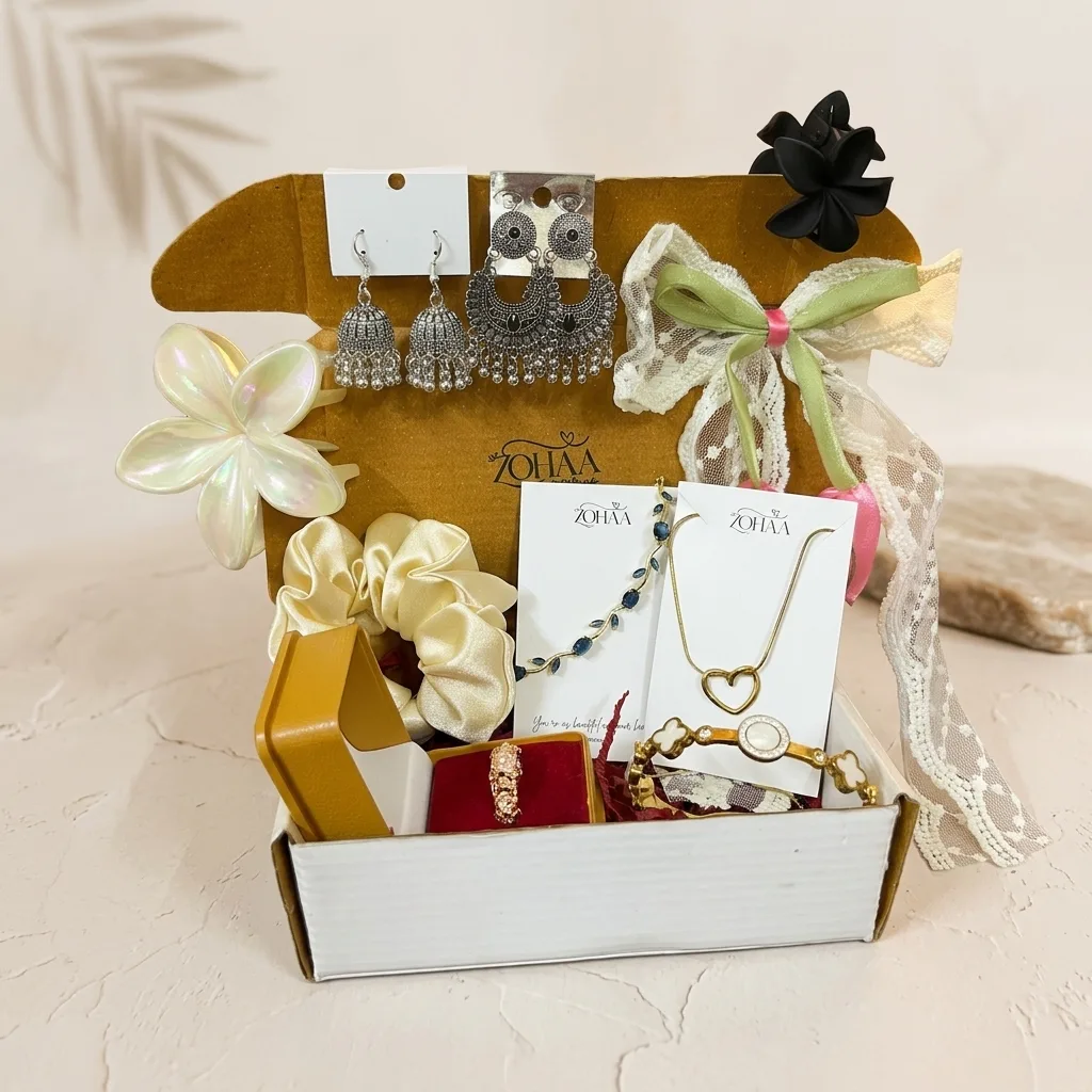 Everyday Elegance Accessory Hamper - Image 2