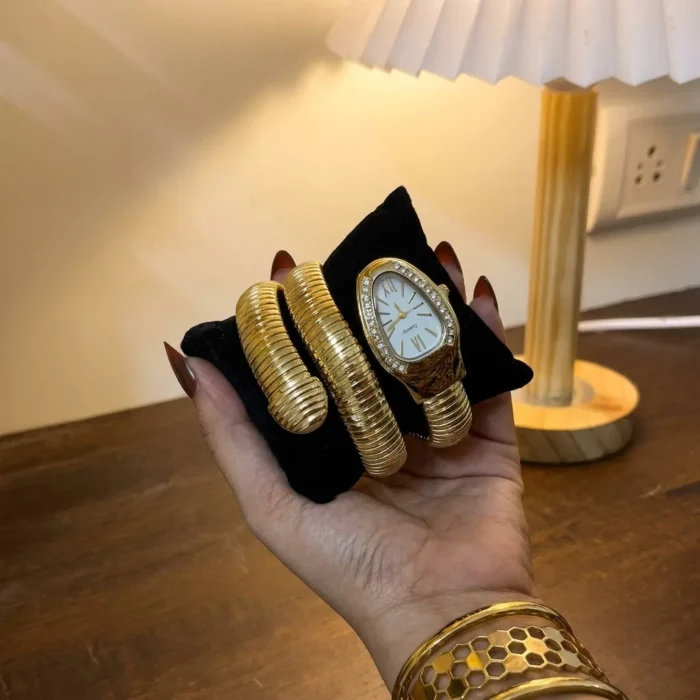 Gold Serpenti Coil Tubogas Watch